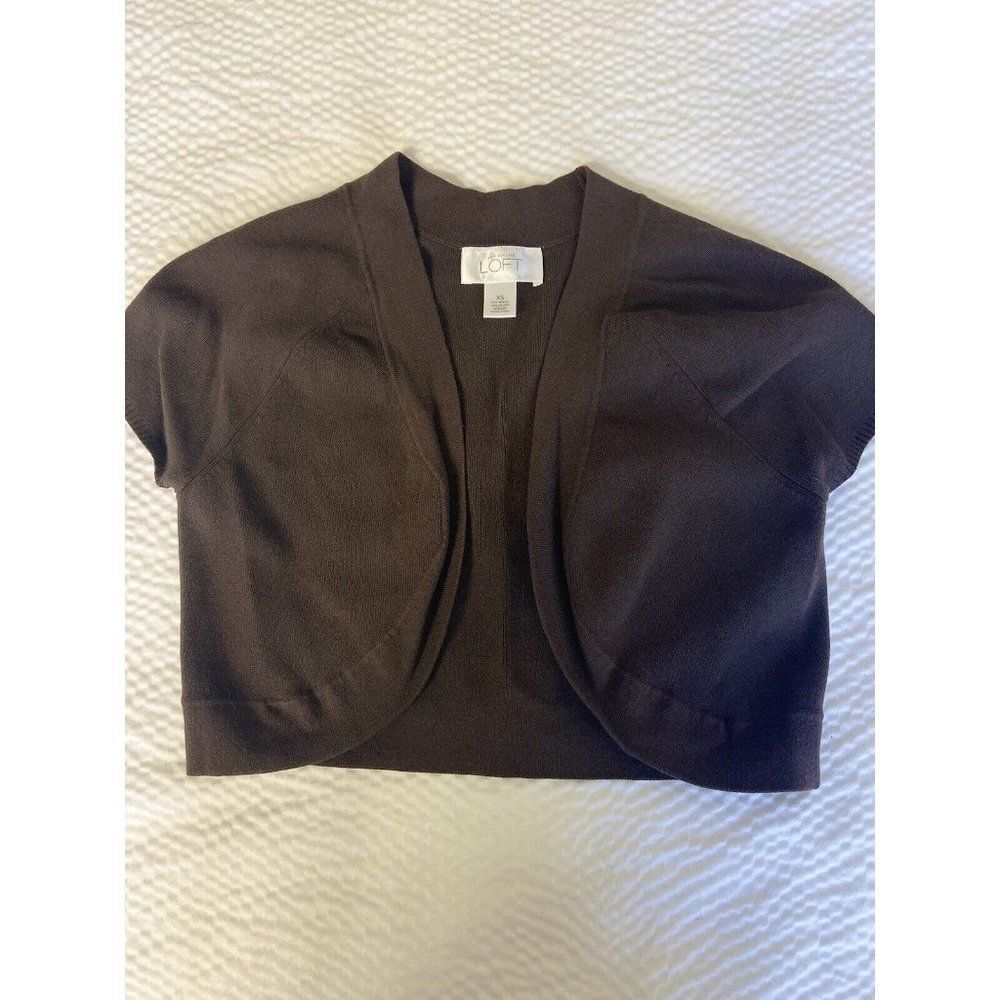 Ann Taylor Loft brown scoop bottom short  open cardigan cap sleeves  size SX